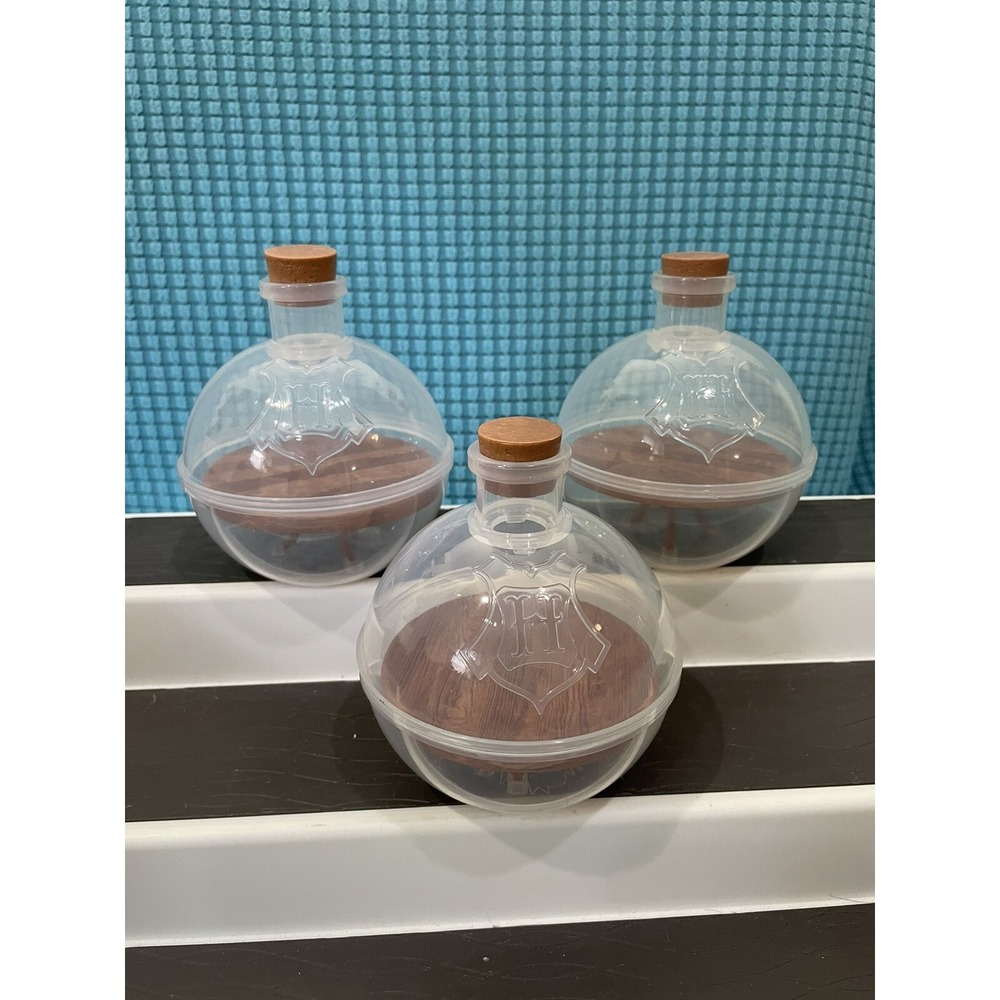 Miniverse Harry Potter Potion Bottles With Tables x3